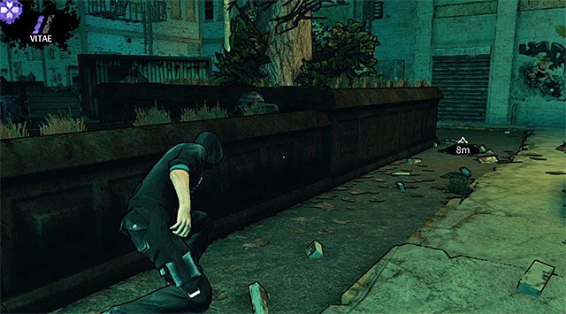 Wciśnij gałkę analogową (lub odpowiedni klawisz) żeby kucnąć, a następnie ostrożnie zbliż się do pokazanej na screenie 1 zasłony - Tutorial - alejki | Rozdział 0 | DARK - DARK - poradnik do gry