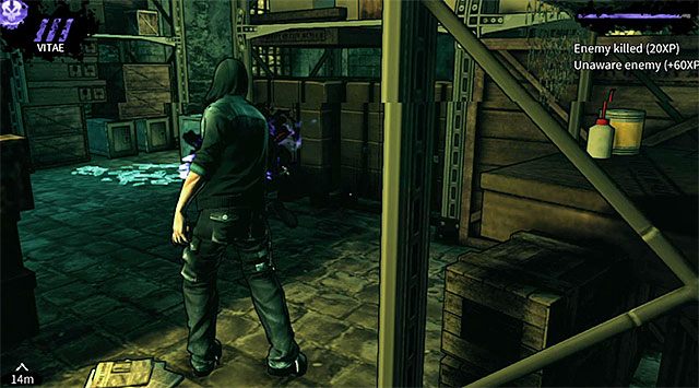 Ostrożnie zejdź po schodach, zbliżając się do miejsca, w którym przebywają ghul oraz drugi ze strażników - Piwnica | Rozdział 1 - Harding Museum | DARK - DARK - poradnik do gry