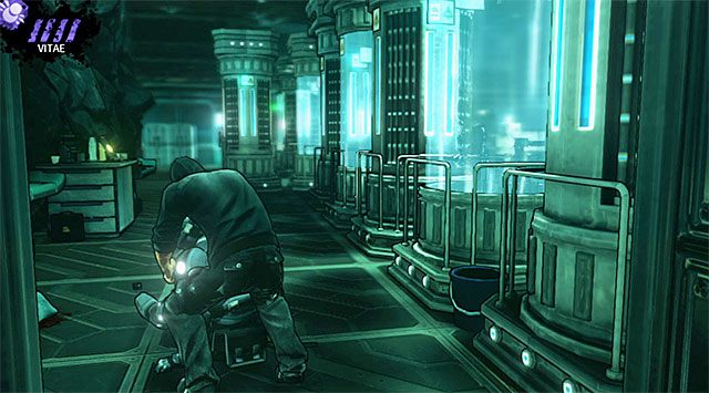 Przeciwnik w zbroi podróżujący między schodami - Centrum dowodzenia | Rozdział 6 - M17 Base | DARK - DARK - poradnik do gry