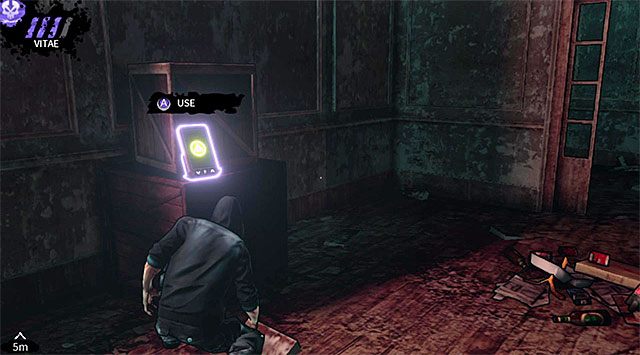 Wejdź do pomieszczenia z projektorem i zaatakuj z zaskoczenia przebywającego tu ghula - Stare kino | Rozdział 4 - The Hole | DARK - DARK - poradnik do gry