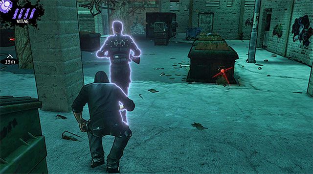 Zaczekaj na odpowiedni moment i udaj się w lewo, kierując się w stronę pokazanego na screenie 1 kontenera na śmieci - Drugi dziedziniec | Rozdział 4 - The Hole | DARK - DARK - poradnik do gry