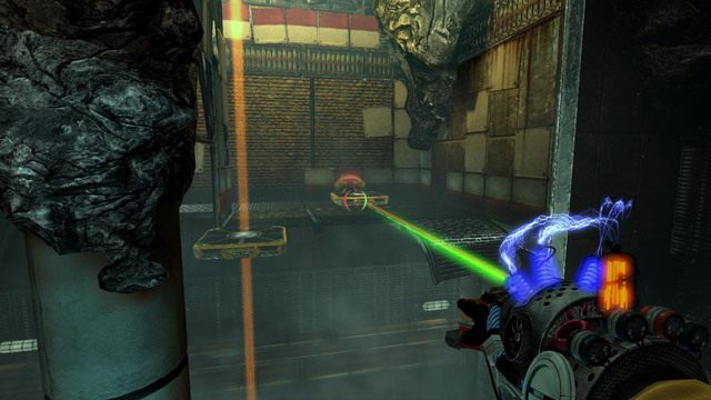 Gdy zatrzymasz się na podniszczonej kolumnie, spójrz na drugą stronę przepaści - Signal Interrupt | Akt II | Magrunner Dark Pulse - Magrunner: Dark Pulse - poradnik do gry