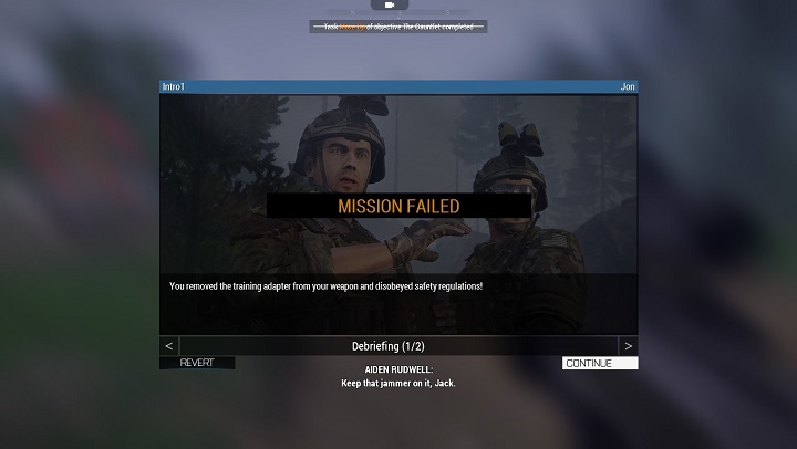 - na wypadek wystąpienia buga, który karałby Cię za zdjęcie nakładki nawet gdy nic z bronią nie ruszałeś, wciąż jesteś w stanie ukończyć strzelaną część nie strzelając ani razu: scenka jest mocno oskryptowana i jeśli tylko podbiegniesz wystarczająco blisko przeciwników, to Ci padną trafieni przez - Misja 1 - Fałszywie Ujemny (False Negative) | ArmA 3 Contact - Arma III - poradnik do gry