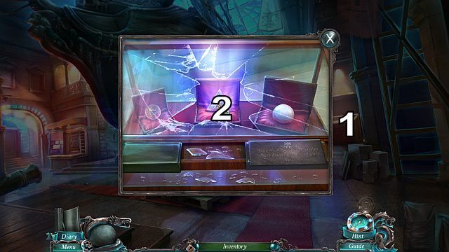 Ponownie podejdź do szafki z której zabrałeś klucze[1] i zza rozbitej szyby weź trójkątny artefakt[2], który umieść w paczce - 1 - An Unexpected Guest | Opis przejścia Nightmares from the Deep - Nightmares from the Deep: The Sirens Call - poradnik do gry