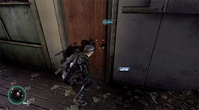 Wejście do pomieszczenia na piętrze - Dotarcie do strefy załadunku | Misja 5 - Opuszczony młyn - Tom Clancys Splinter Cell: Blacklist - poradnik do gry