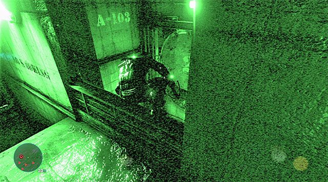 Przemieszczaj się w stronę oznaczonego przez grę osobnika - Zbadanie tuneli | Misja 3 - Amerykańska konsumpcja | Splinter Cell Blacklist - Tom Clancys Splinter Cell: Blacklist - poradnik do gry