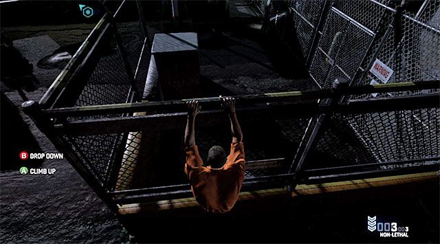 Siatka, przez którą należy przeskoczyć - Odzyskanie wyposażenia Fishera | Misja 8 - Ośrodek więzienny - Tom Clancys Splinter Cell: Blacklist - poradnik do gry