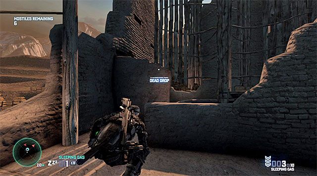 Kolejny sekret to paczka (Dead Drop) i znajduje się ona w pokazanym na screenie miejscu, czyli u podnóża wielkiego młynu zlokalizowanego w lewej części wioski - Misja 1 - Plantacja opium | Dodatkowe misje - Kobin | Splinter Cell Blacklist - Tom Clancys Splinter Cell: Blacklist - poradnik do gry