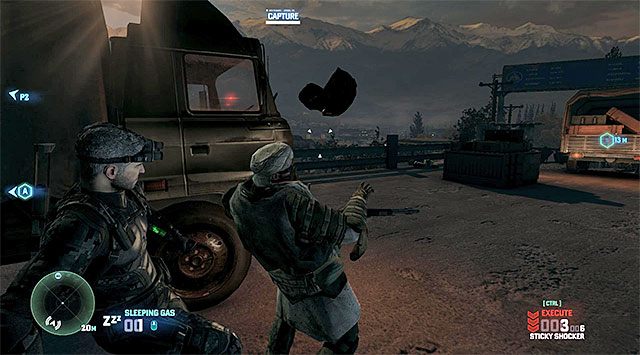 Postaraj się najpierw zabezpieczyć most, tak by móc później łatwo ogłuszyć główny cel - Misje Briggsa | Cele o dużym znaczeniu (High Value Targets) - Tom Clancys Splinter Cell: Blacklist - poradnik do gry