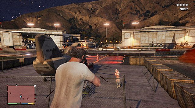 Użyj furii żeby w łatwy sposób zabić żołnierzy - GTA 5: Cargobob - solucja - GTA 5 - poradnik do gry