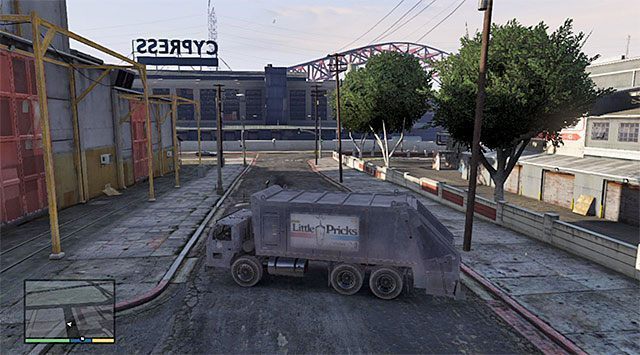 Tradycyjnie już do bazy wypadowej znajdującej się w dzielnicy El Burro Heights możesz dotrzeć sterując dowolną z grywalnych postaci - GTA 5: Szybka robota 2 - solucja - GTA 5 - poradnik do gry