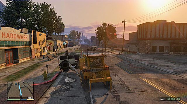 Wkrótce po raz pierwszy w trakcie rozgrywania tej misji przejmiesz kontrolę nad Franklinem, który w międzyczasie ukradł buldożer - GTA 5: Skok w Paleto - solucja - GTA 5 - poradnik do gry