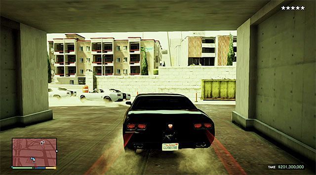 Podążaj za autami Trevora i Michaela, używając w razie potrzeby spowolnienia czasu - GTA 5: Wielka fucha 2 - subtelny wariant (Subtle) - solucja - GTA 5 - poradnik do gry