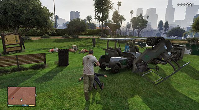 Najlepiej będzie pozbyć się Marka i jego ochroniarzy z wykorzystaniem broni palnej - GTA 5: Pamiątki z Vinewood, Mark - solucja, nagrody, wyzwania - GTA 5 - poradnik do gry