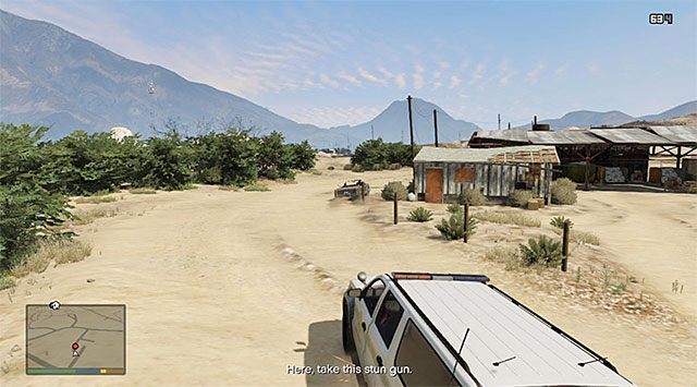 Ostrzeliwuj uciekający pojazd i uważaj na duże skoki podczas jazdy w terenie - GTA 5: Straż Graniczna - solucja, nagrody, wyzwania - GTA 5 - poradnik do gry