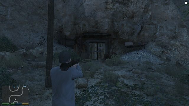Rozwalamy wejście i już gotowe. - GTA 5: Kopalnia, Murder Mystery - solucja, mapa, nagrody - GTA 5 - poradnik do gry