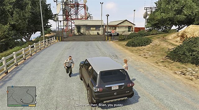 Możesz zabić chłopaka podwiezionej kobiety lub go zignorować i opuścić okolicę - GTA 5: Autostopowicz 3, Przypadkowe zdarzenia - solucja - GTA 5 - poradnik do gry