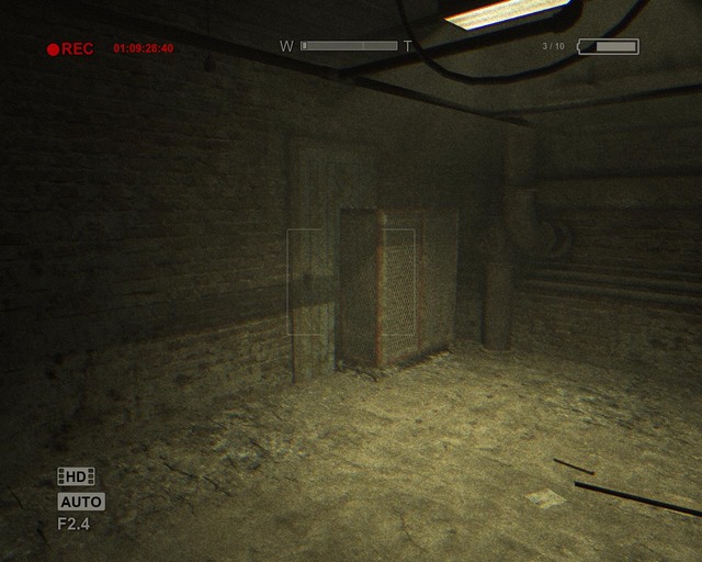 Zatarasowane drzwi, które musisz sobie otworzyć - Male Ward | Solucja Outlast - Outlast - poradnik do gry