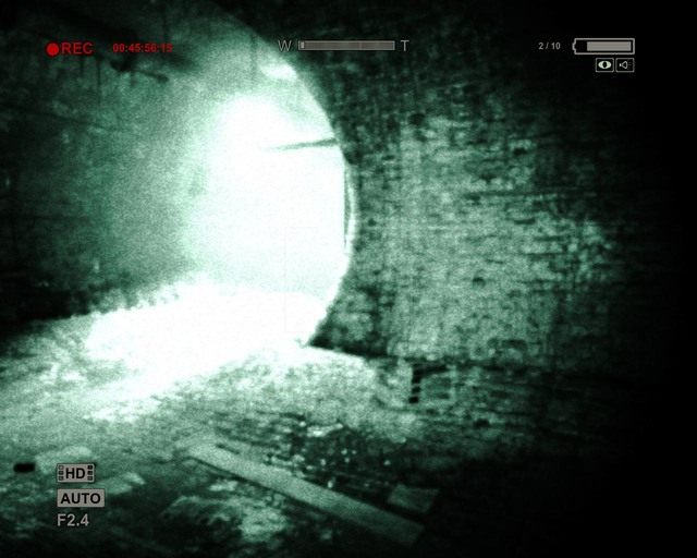 Właściwa ścieżka w kanałach - Sewer | Solucja Outlast - Outlast - poradnik do gry