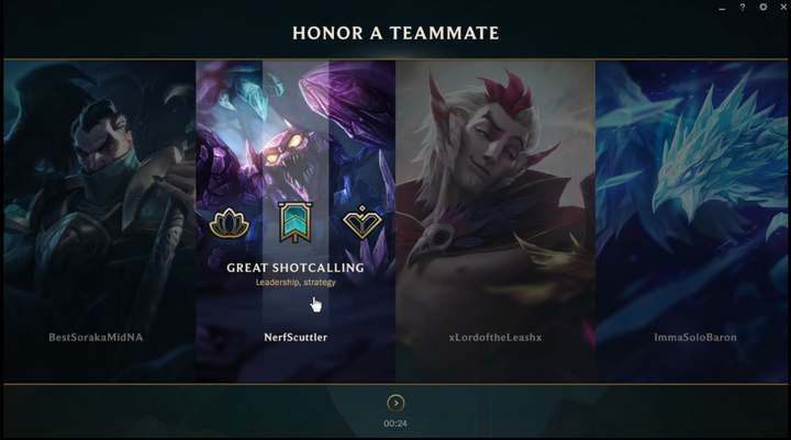 Na końcu każdego meczu pojawia się ekran z portretami członków twojej drużyny - System honoru w League of Legends | Podstawy rozgrywki - League of Legends - poradnik do gry