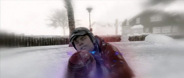 Chłopiec powinien dostać nauczkę za znęcanie się nad małymi dziewczynkami - Mój niewidzialny przyjaciel | Solucja Beyond Dwie Dusze - Beyond: Dwie Dusze - poradnik do gry