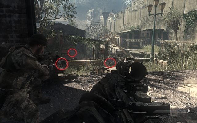 Wkrótce po wejściu do najbliższego budynku, okazuje się, że natrafiasz na wroga - 02 - Brave New World | Kampania - opis przejścia | Call of Duty Ghosts - Call of Duty: Ghosts - poradnik do gry