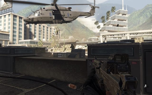 Biedaczek chyba nie zdąży po tej drabinie... - 06 - Legends Never Die | Kampania - opis przejścia | Call of Duty Ghosts - Call of Duty: Ghosts - poradnik do gry