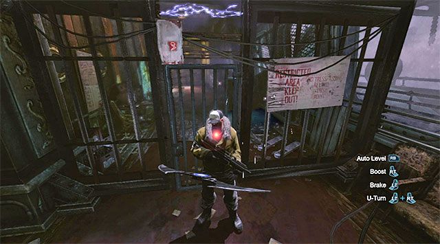 Jeśli chcesz możesz zaatakować przeciwnika z bronią z zaskoczenia - Uzyskaj dostęp do biura Pingwina - górny pokład - Batman: Arkham Origins - poradnik do gry