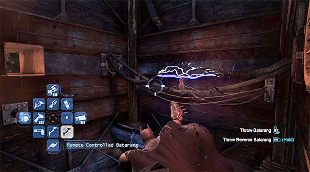 Rozpocznij w szybie zlokalizowanym na wschód od magazynu dowodów, pozostając na linie rozwiniętej z wykorzystaniem zaczepu - Plik z danymi 19 (Burnley) - Batman: Arkham Origins - poradnik do gry