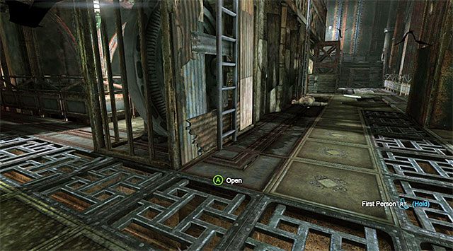 Możesz m.in. chować się w tunelach wentylacyjnych - Odszukaj bomby Świetlika - Batman: Arkham Origins - poradnik do gry