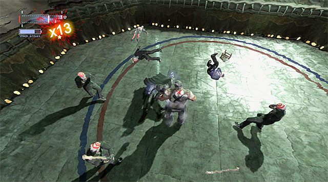 Użyj rękawic na przeciwniku w cięzkiej zbroi - Dotarcie do apartamentu Jokera - zachodnia wieża - Batman: Arkham Origins - poradnik do gry