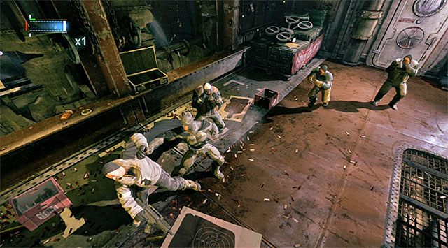 Rozglądaj się za przeciwnikami z bronią palną - Zlokalizuj Pingwina - Batman: Arkham Origins - poradnik do gry