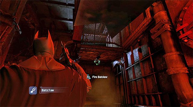 Wyceluj w zaczep znajdujący się pod balkonikiem - Zlokalizuj Pingwina - Batman: Arkham Origins - poradnik do gry