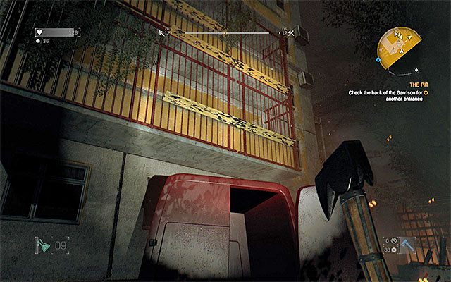 Ruszaj na zachód, w stronę garnizonu (Garnizon na mapie) - 6 - Porwanie (The Pit) | Główne zadania - Slumsy | Solucja Dying Light - Dying Light - poradnik do gry