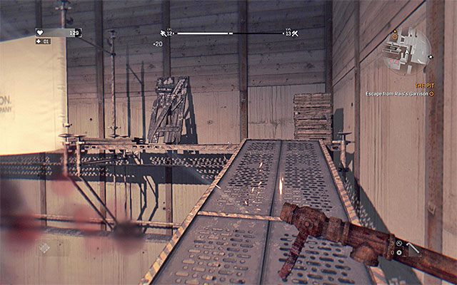 Cały czas biegnij, korzystając z technik parkour żeby omijać przeszkody i szybko się wspinać - 6 - Porwanie (The Pit) | Główne zadania - Slumsy | Solucja Dying Light - Dying Light - poradnik do gry