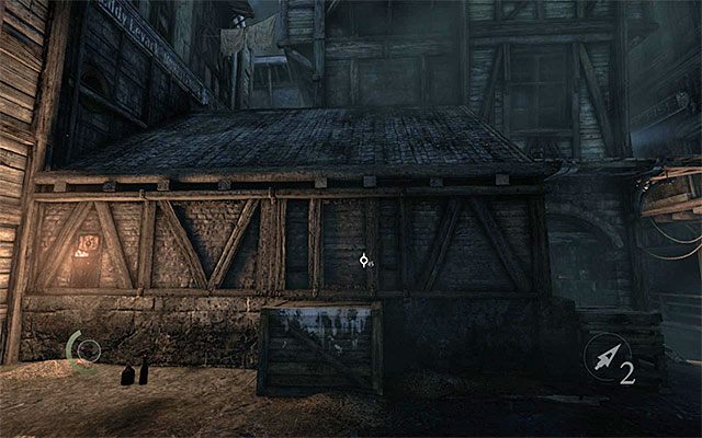 Po znalezieniu się z powrotem pod gołym niebem [South Quarter / Riverside - Eels End] powróć na główną ścieżkę i wyrusz na wschód, uważając na pojedynczego wartownika z pochodnią, który może być zajęty patrolowaniem tej okolicy - Dotarcie do domu publicznego - opis | Miasto (City) | Solucja Thief - Thief - poradnik do gry