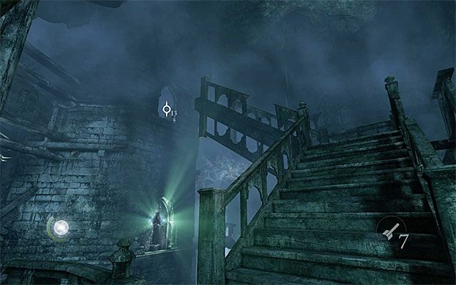 Ruszaj po schodach na górę, a po dotarciu do wnętrza wieży numer 4 przejdź przez pomieszczenie z pustą skrzynią - Dotarcie do wnętrza centralnej wieży | Rozdział 3 (Brudne tajemnice) | Thief - Thief - poradnik do gry