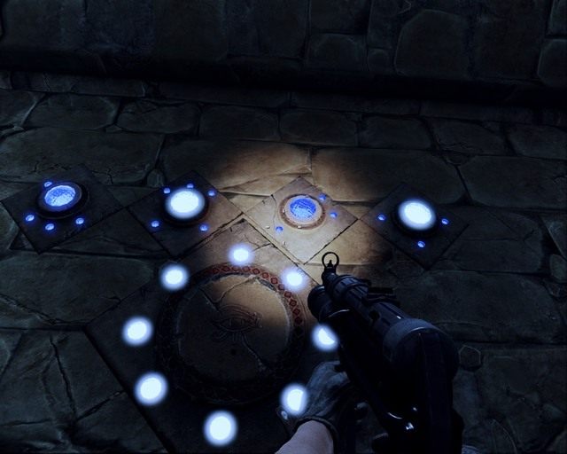 Gdy wyjdziesz poza mur piramidy to idź po lewej stronie, aż dojdziesz do wejścia - Pyramid | Skarby Deadfall Adventures - Deadfall Adventures - poradnik do gry