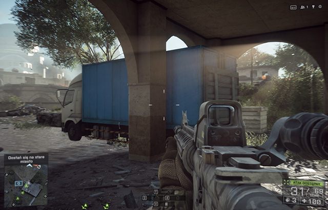 Pierwszy nieśmiertelnik znajduje się w lokacji, w której przeciwnicy na samym początku nie są skupieni na tobie - 6 - Tashgar (Nieśmiertelniki) | Ukryte nieśmiertelniki i bronie w Battlefield 4 - Battlefield 4 - poradnik do gry