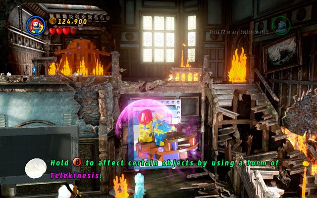 Pokonaj wrogów, którzy wbiegną do pomieszczenia, po czym podejdź do jego prawej strony, z porozrzucanych klocków składając podest (zrobić to może tylko Jean - Juggernauts and Crosses | Opis przejścia LEGO Marvel Super Heroes - LEGO Marvel Super Heroes - poradnik do gry