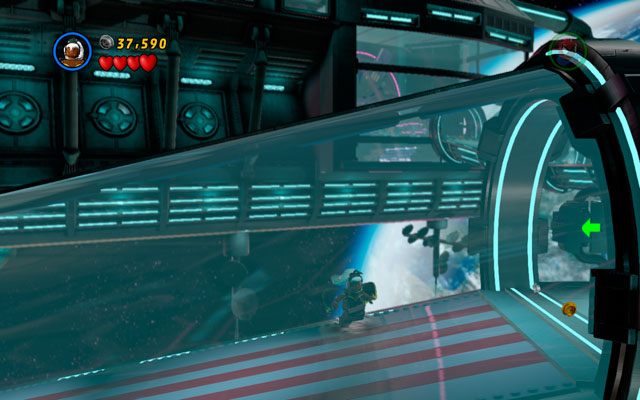 Jako Storm wznieś się w powietrze (dwa razy wciśnij klawisz skoku) i przejdź przez korytarz niedostępny dla innych postaci - A Doom With a View | Opis przejścia LEGO Marvel Super Heroes - LEGO Marvel Super Heroes - poradnik do gry