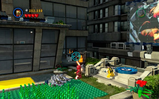 W tym samym miejscu wybierz Ludzką Pochodnię, rozgrzewając pobliską złotą gaśnicę - Times Square Off | Zestawy MiniKit w LEGO Marvel Super Heroes - LEGO Marvel Super Heroes - poradnik do gry