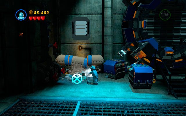 Na lewo od wejścia do budynku dostrzeżesz małą kałużę - Red Head Detention | Zestawy MiniKit w LEGO Marvel Super Heroes - LEGO Marvel Super Heroes - poradnik do gry