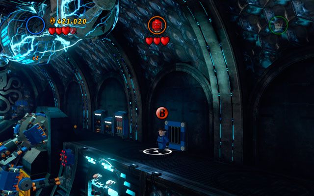 Podczas finalnej walki skręć w prawo, dostając się na górną kondygnację sali - Red Head Detention | Zestawy MiniKit w LEGO Marvel Super Heroes - LEGO Marvel Super Heroes - poradnik do gry