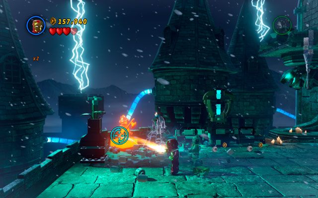 Czwarty znajduje się na następnym dachu, w lewym kącie - Doctor in the House | Zestawy MiniKit w LEGO Marvel Super Heroes - LEGO Marvel Super Heroes - poradnik do gry