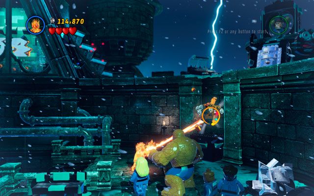 Po uratowaniu Ludzkiej Pochodni skręć w prawo i podejdź do złotego pomnika - Doctor in the House | Zestawy MiniKit w LEGO Marvel Super Heroes - LEGO Marvel Super Heroes - poradnik do gry