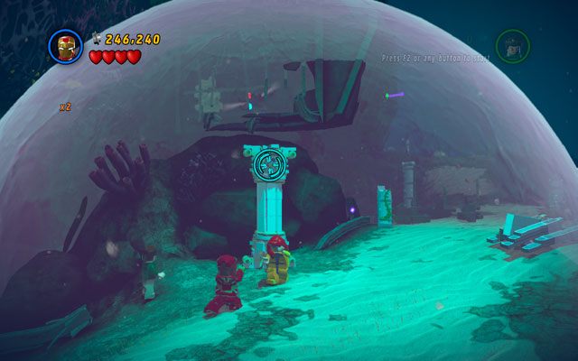 I tym razem wypada się cofnąć - dotarcie do kolejnego zestawu wymaga zburzenia prawej kolumny starożytnej bramy (tej, którą zniszczyłeś jakiś czas temu) - That Sinking Feeling | Zestawy MiniKit w LEGO Marvel Super Heroes - LEGO Marvel Super Heroes - poradnik do gry