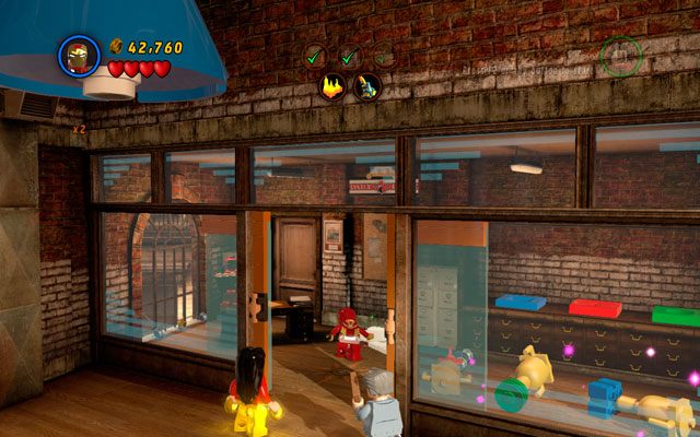 Ostatecznie wejdź do gabinetu naprzeciwko i ułóż ostatnią tablicę - Tabloid Tidy Up | Znajdźki na bonusowych poziomach | LEGO Marvel Super Heroes - LEGO Marvel Super Heroes - poradnik do gry