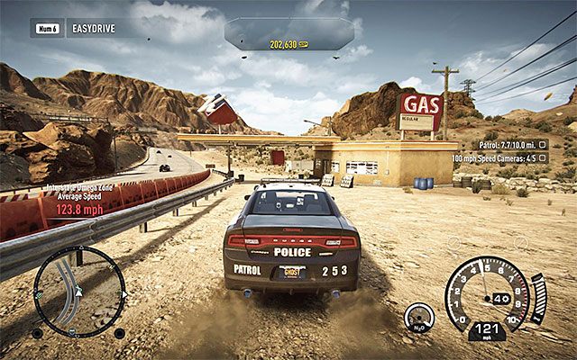 Najlepszym sposobem na odnawianie paska energii sterowanego samochodu jest przejeżdżanie przez rozmieszczone po całym świecie gry warsztaty (przykład na dołączonym obrazku), tym bardziej, że wiąże się to z równoczesnym odnowieniem zakupionych technologii pościgowych (Pursuit Tech - więcej na ich t - Uszkodzenia samochodu i jego naprawa | Podstawowe informacje - Need for Speed Rivals - poradnik do gry