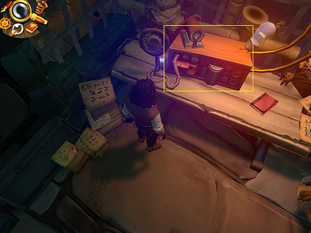 Uruchom stojący na blacie radiotelefon i spróbuj pogadać z Chińczykami, co niestety nie skończy się dla Jacka pomyślnie - Odzyskaj amulet szamana | Prison Island, Szanghaj, 1899 | Jack Keane 2 - Jack Keane 2: The Fire Within - poradnik do gry